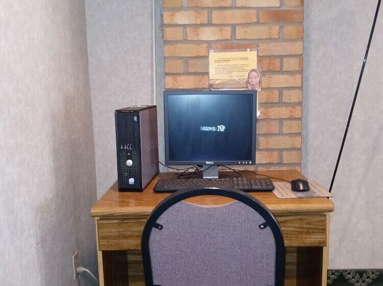 Отель New Martinsville Inn