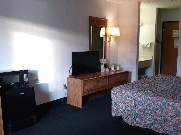 Отель New Martinsville Inn