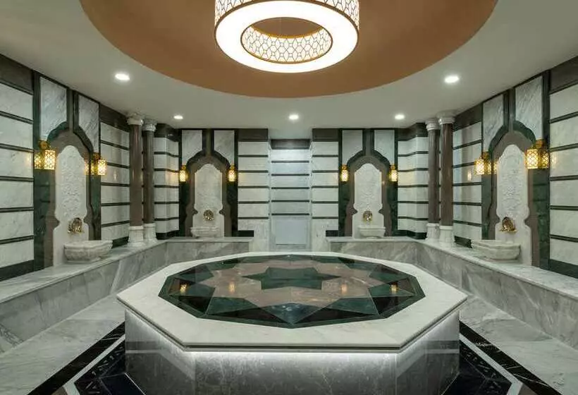 ホテル Doubletree By Hilton Manisa