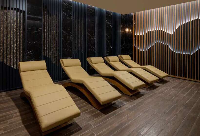 ホテル Doubletree By Hilton Manisa