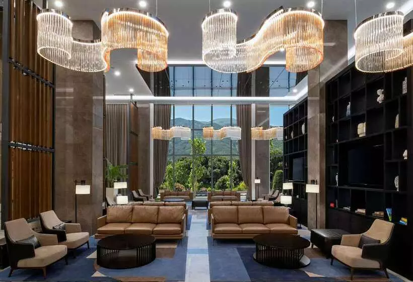 ホテル Doubletree By Hilton Manisa