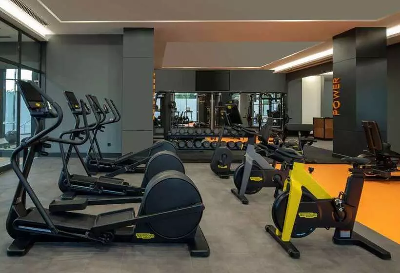 ホテル Doubletree By Hilton Manisa