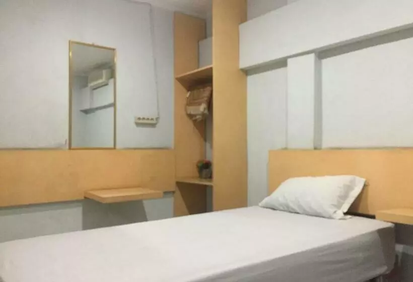 Hotelli Losmen Pum Syariah At Desa Wisata Sabang