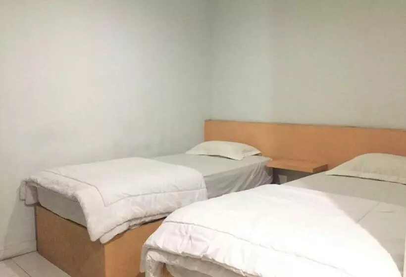 Hotelli Losmen Pum Syariah At Desa Wisata Sabang