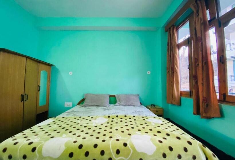 Hotel Oyo 84619  Himalaya