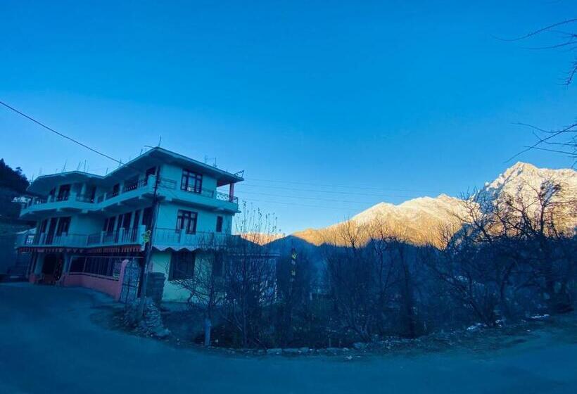 Hotel Oyo 84619  Himalaya