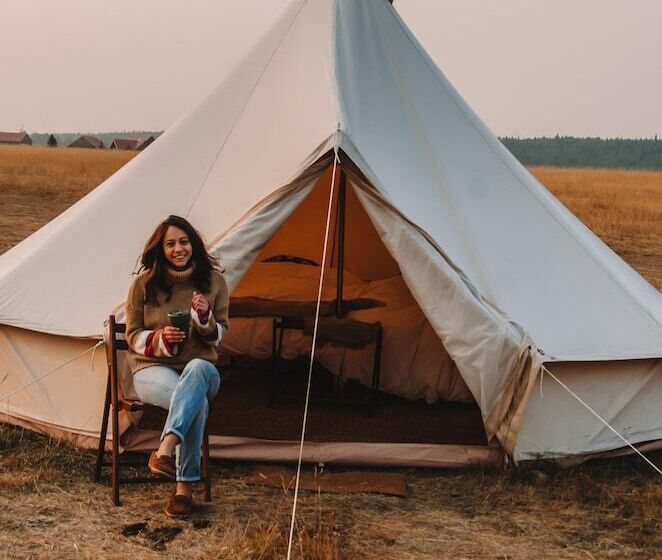 בית מלון כפרי Wander Camp Glacier