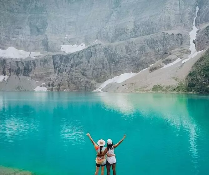 ホテル Wander Camp Glacier