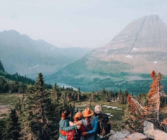 בית מלון כפרי Wander Camp Glacier