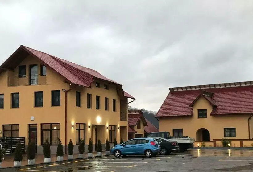 ペンション Casa Lendel