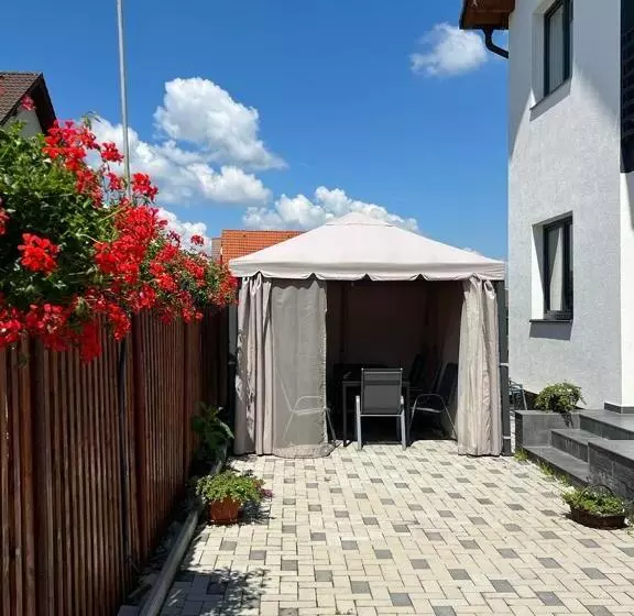 پانسیون Casa Lucia