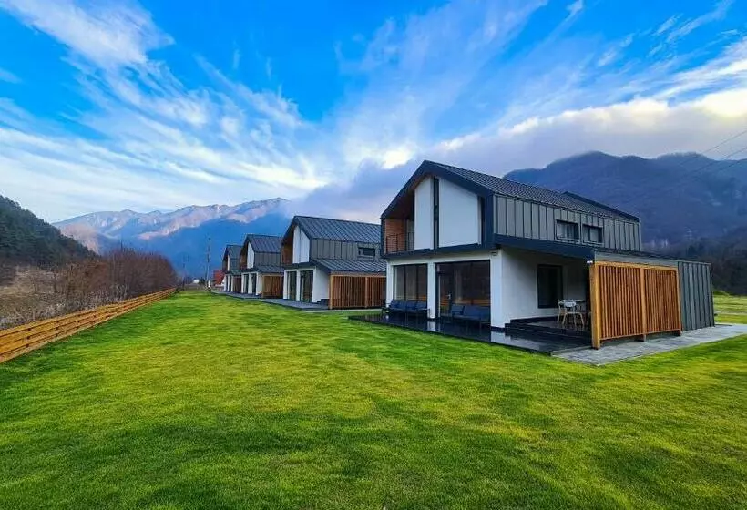 Lomakeskus Complex Lunlo Village