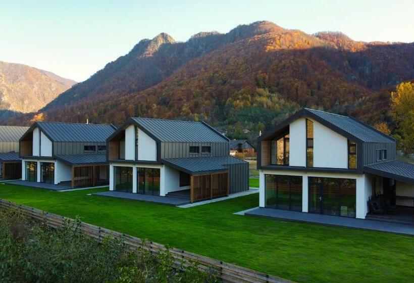 Resort Complex Lunlo Village