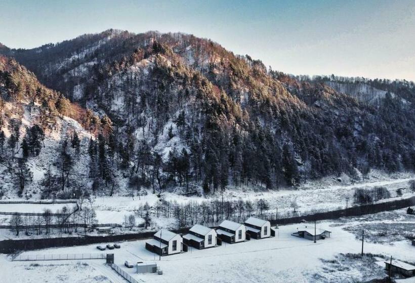 Resort Complex Lunlo Village