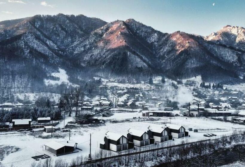 Resort Complex Lunlo Village