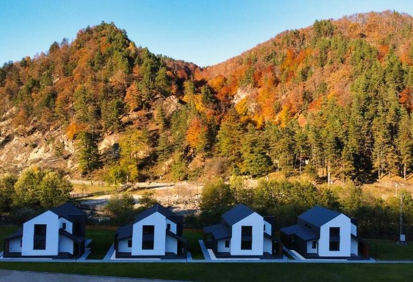 Resort Complex Lunlo Village