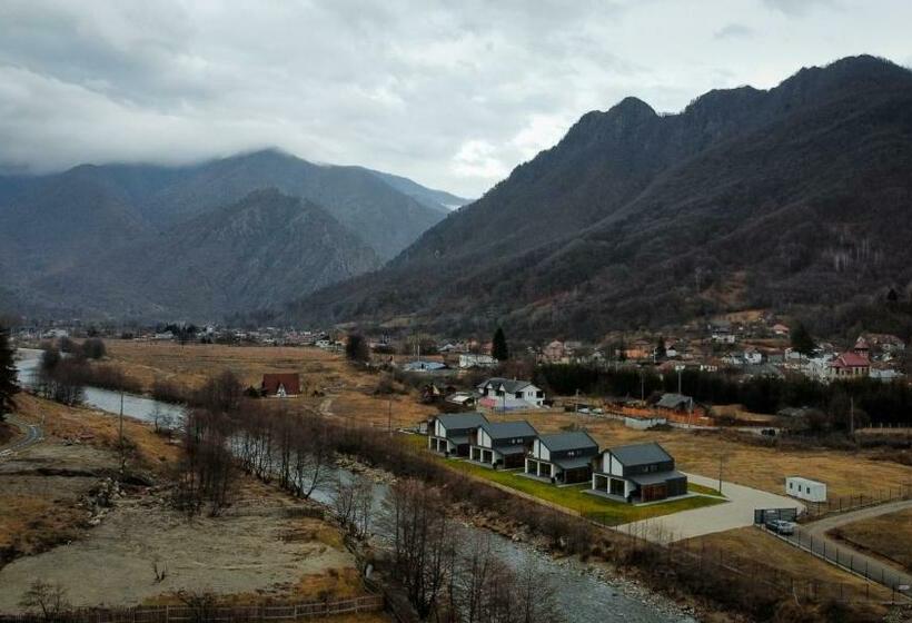 Resort Complex Lunlo Village