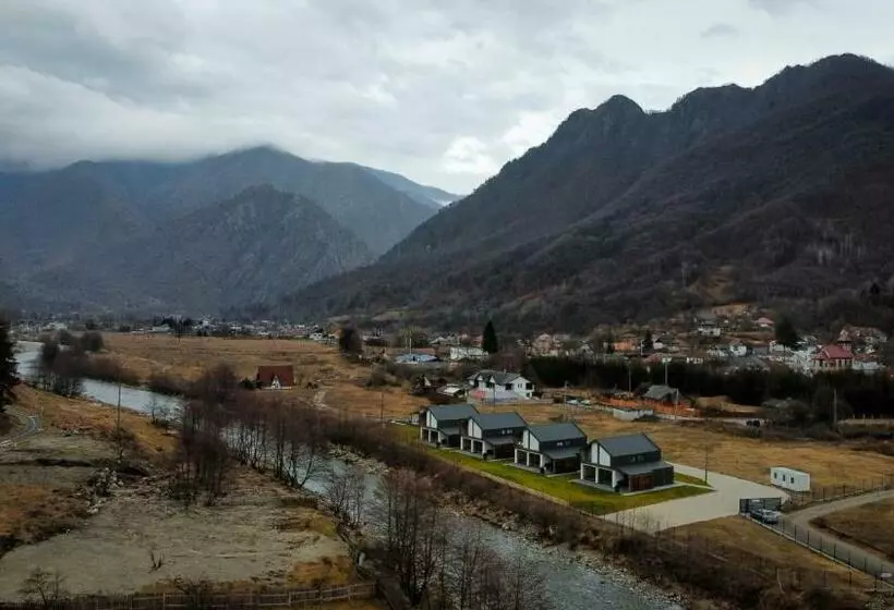 Lomakeskus Complex Lunlo Village