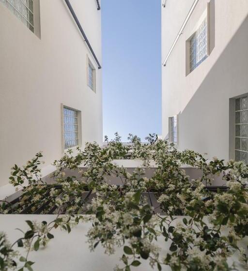 Alinea Urban Saripolou Square