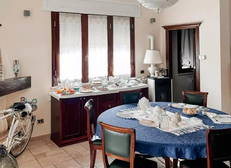 Aamiaismajoitus (B&B) Villa Mariella