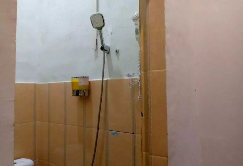 Hotelli Belangi Syariah Taakengon Mitra Reddoorz