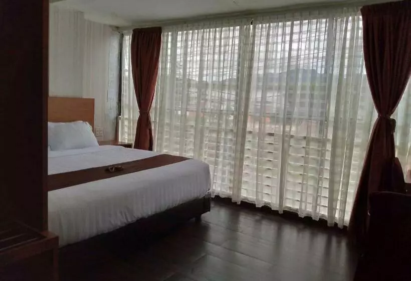 Hotelli Belangi Syariah Taakengon Mitra Reddoorz