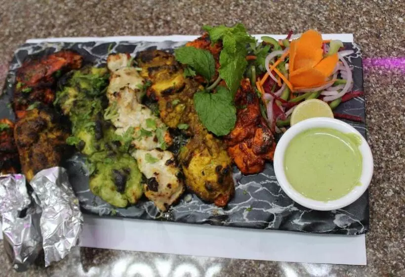 Hotelli Golden Pride