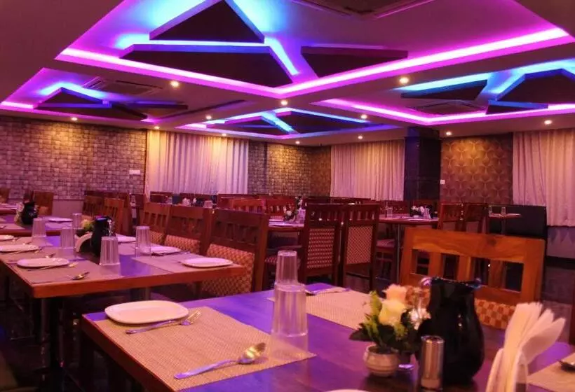 Hotelli Golden Pride