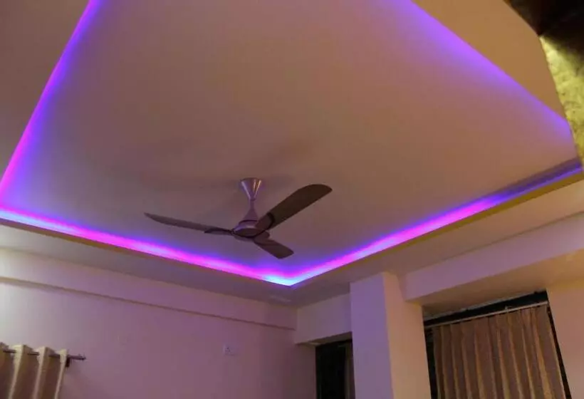 Hotelli Golden Pride