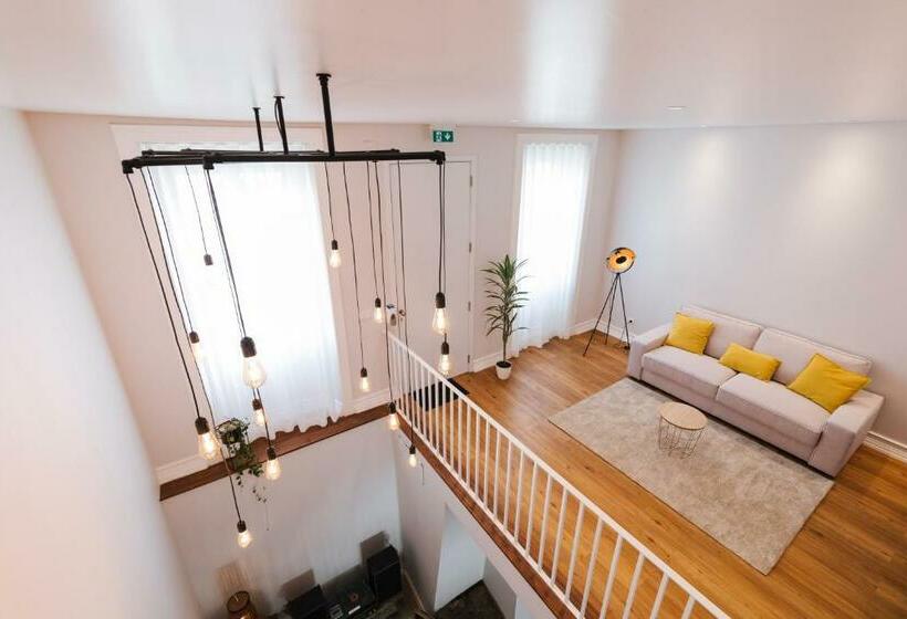 פנסיון City Stone House