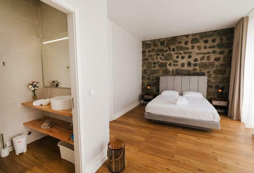 פנסיון City Stone House