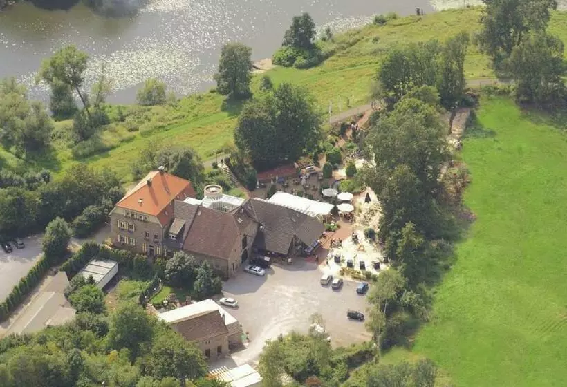 Hotelli Landhaus Grum