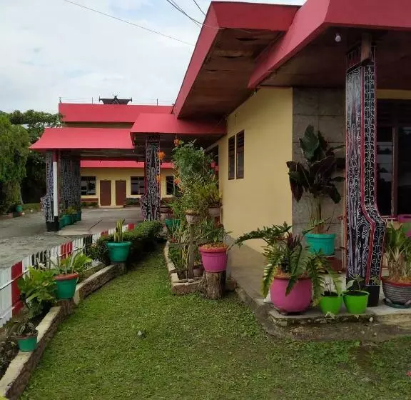 ホテル Olibert Parapat Ajibata Mitra Reddoorz