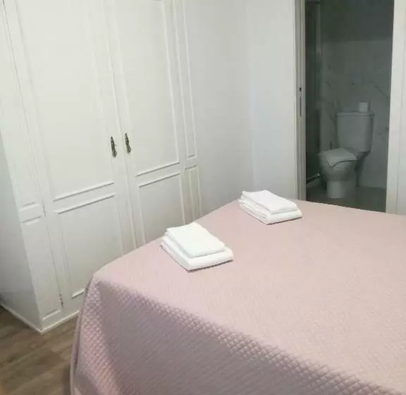 ペンション Baixinho Guest House
