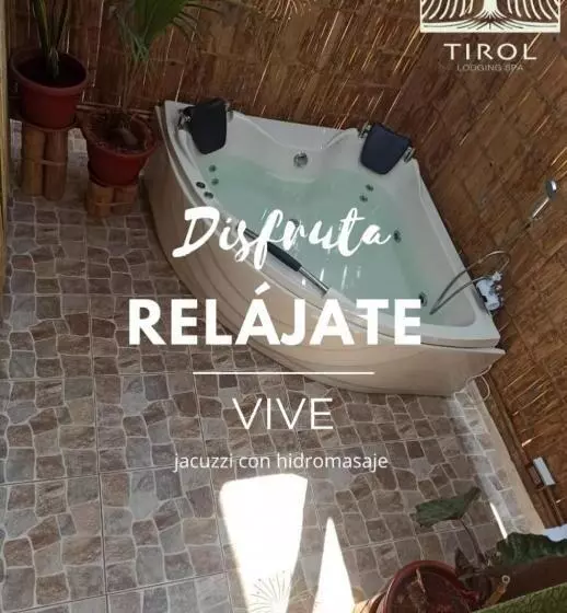 ペンション Hospedaje Tirol Lodging Spa