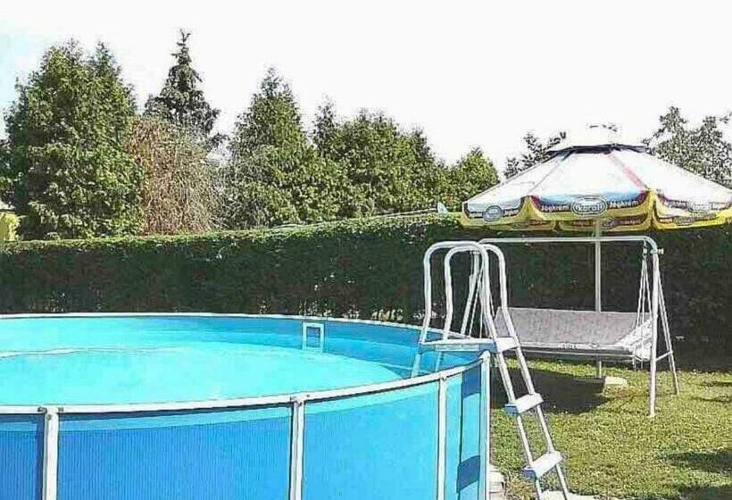 Пансион önálló, Klimatizált, Medencés Nyaraló A Balatonnál!