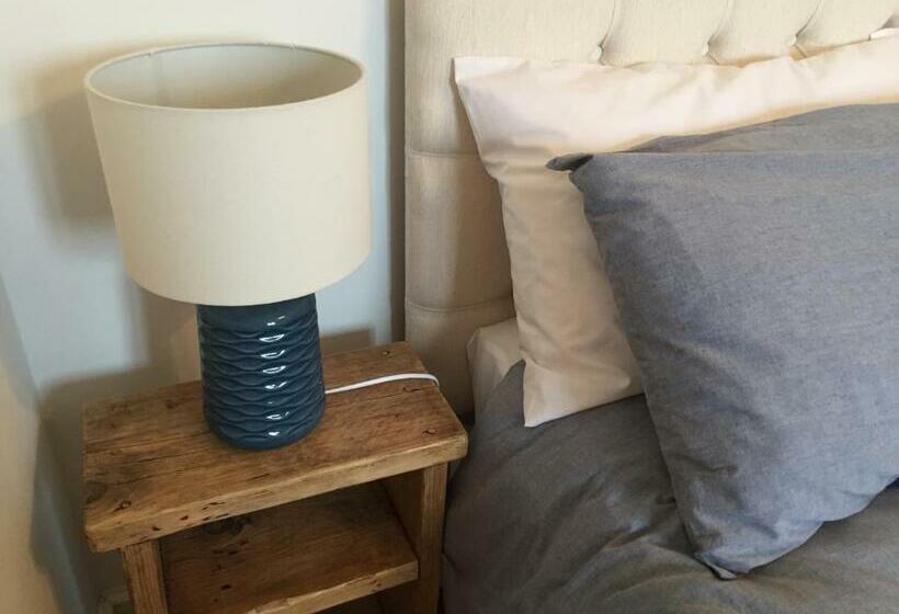 민박 Barons Granary