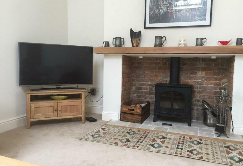 민박 Barons Granary