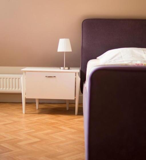 مبيت وإفطار Bij De Buren