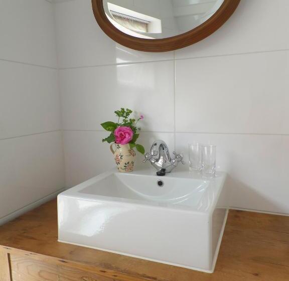 مبيت وإفطار Bij De Buren