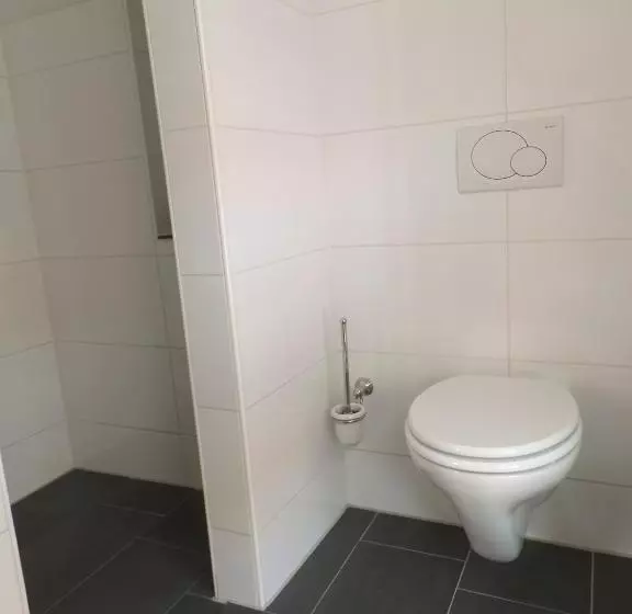 Aamiaismajoitus (B&B) Bij De Buren