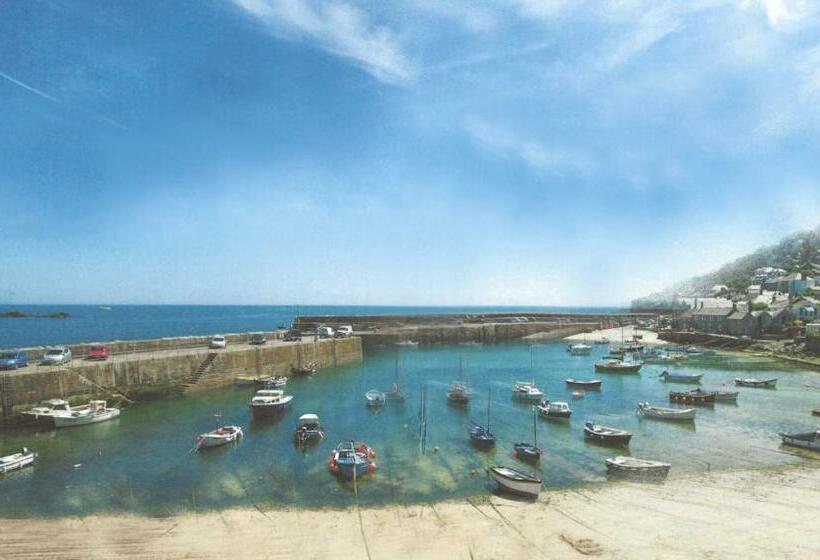 Bed and Breakfast Coombe Farmhouse