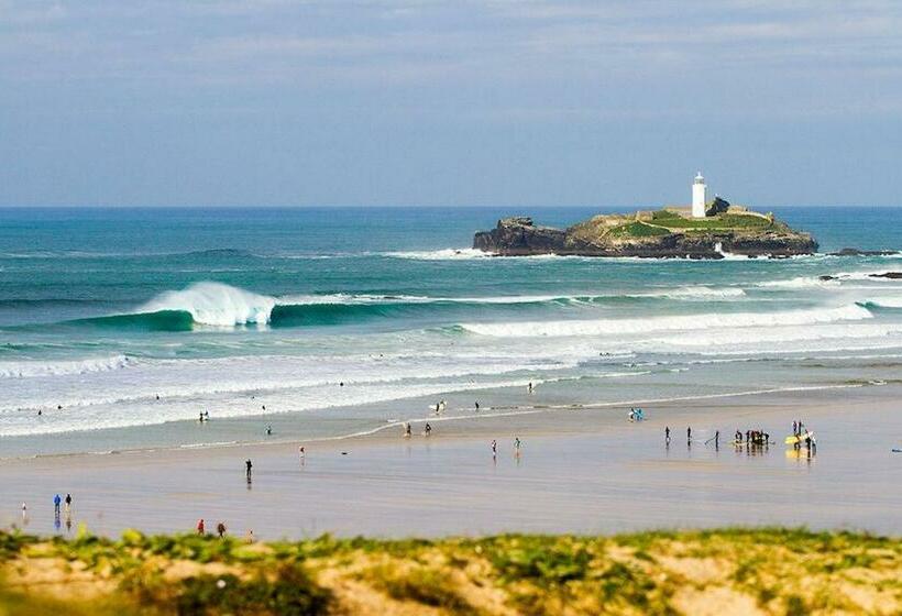 Bed and Breakfast Coombe Farmhouse