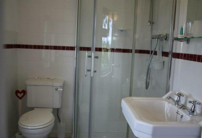 Bed and Breakfast Coombe Farmhouse