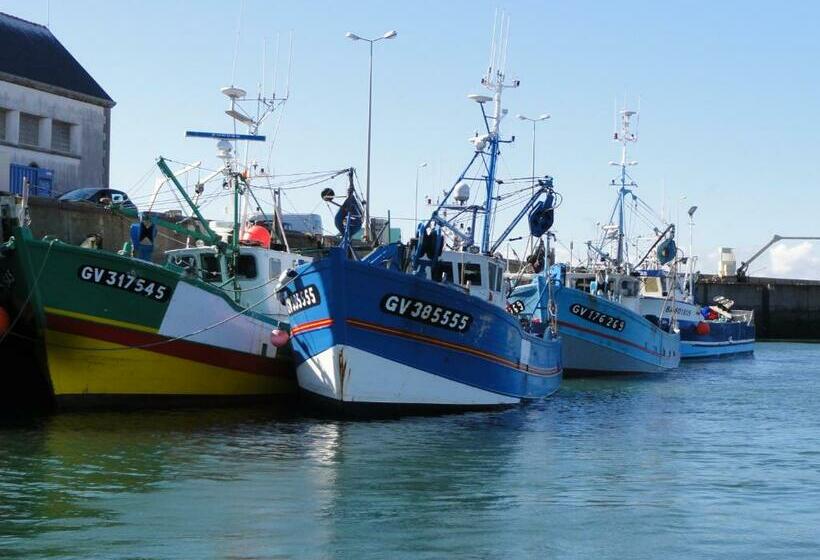 مبيت وإفطار Les Volets Bleus