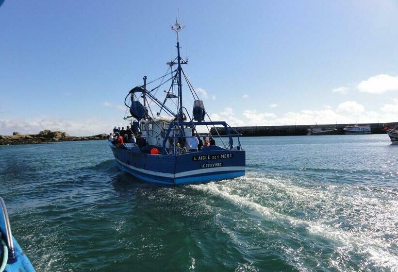 مبيت وإفطار Les Volets Bleus