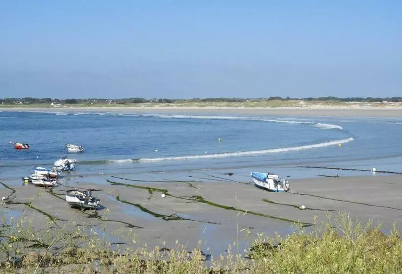 Aamiaismajoitus (B&B) Les Volets Bleus