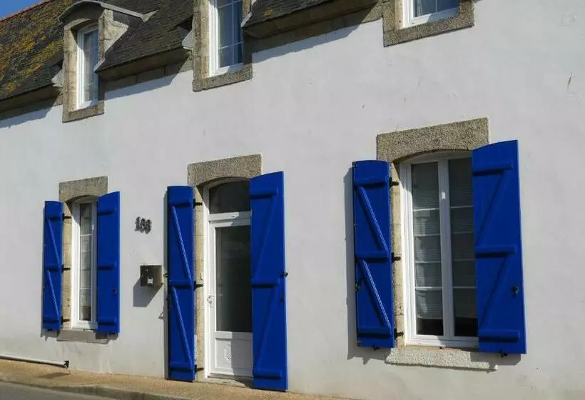 Aamiaismajoitus (B&B) Les Volets Bleus