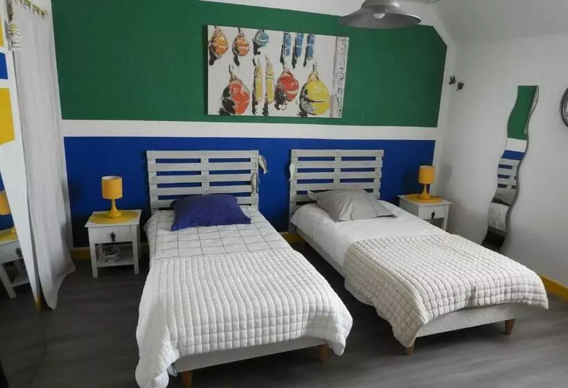 Aamiaismajoitus (B&B) Les Volets Bleus