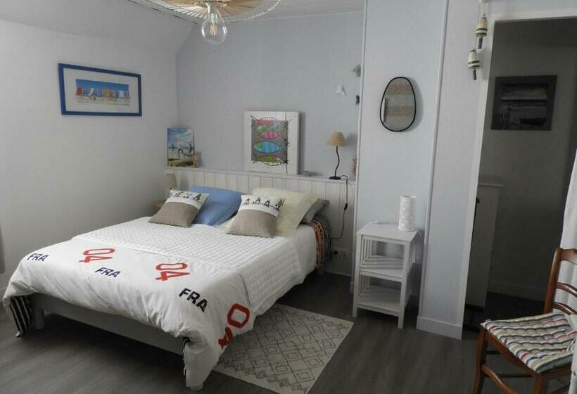 مبيت وإفطار Les Volets Bleus